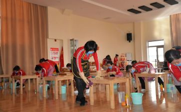 2023幼儿小班保育员月总结模板5篇