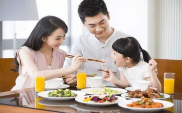 吃饭的作文模板5篇