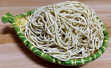 小班吃面条教案5篇