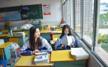 我被同桌摸作文600字参考8篇