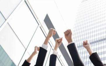做一个优秀的人演讲稿8篇